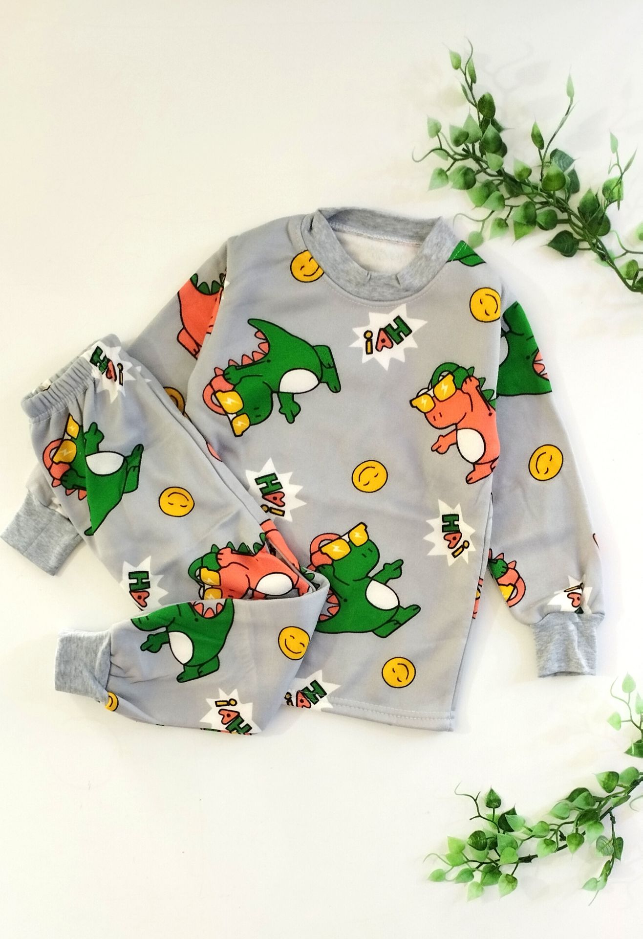 بلوز شلوار اسپرت طرح دایناسور تو کورکی گوانجو چین