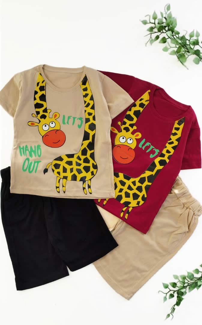 تیشرت شلوارک اسپرت طرح زرافه